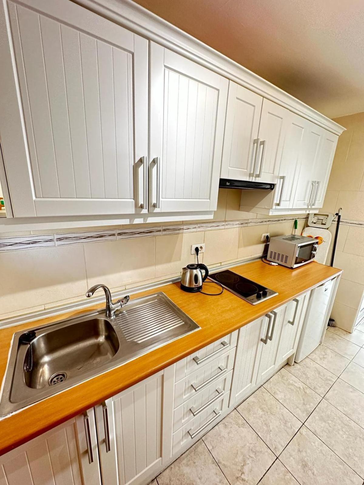 Firstline Apartment Los Cristianos Arona  Eksteriør bilde