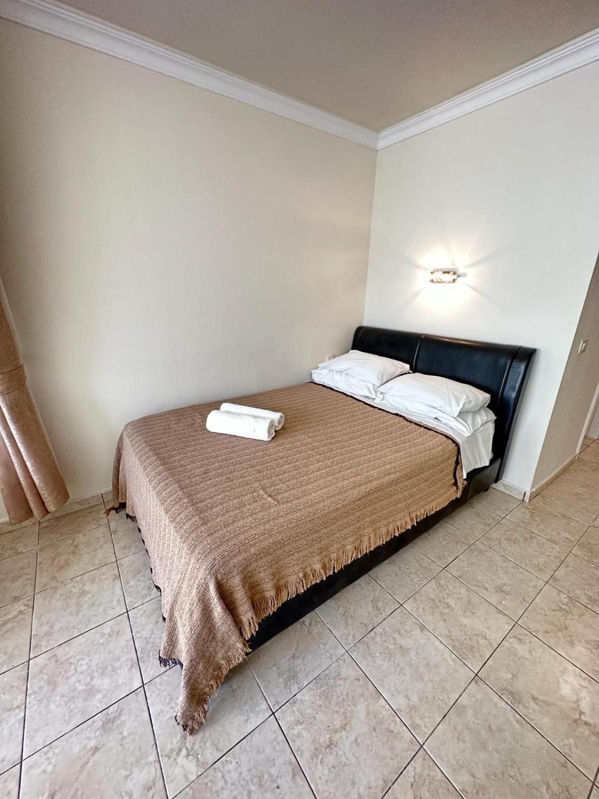 Firstline Apartment Los Cristianos Arona  Eksteriør bilde