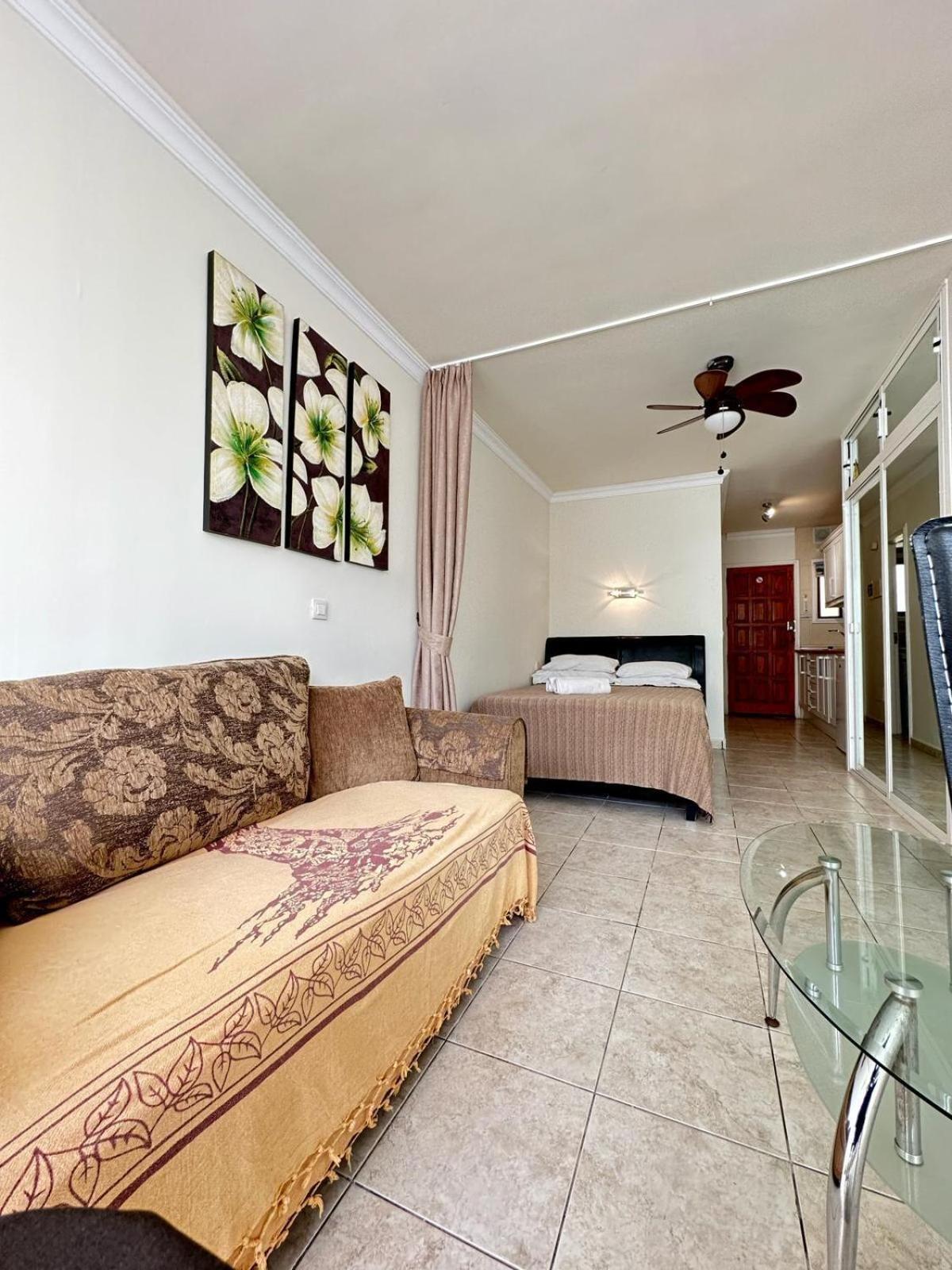 Firstline Apartment Los Cristianos Arona  Eksteriør bilde