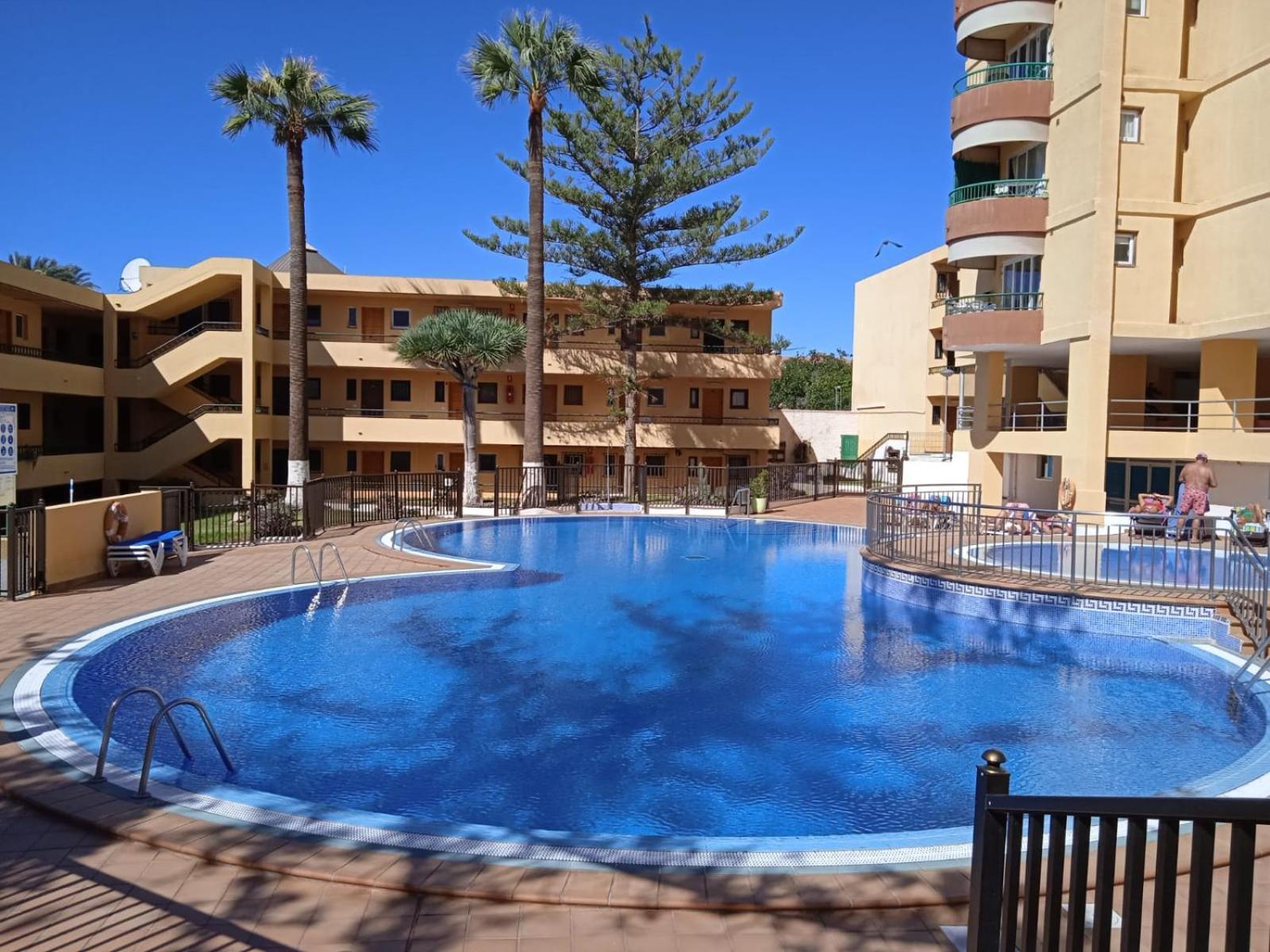 Firstline Apartment Los Cristianos Arona  Eksteriør bilde