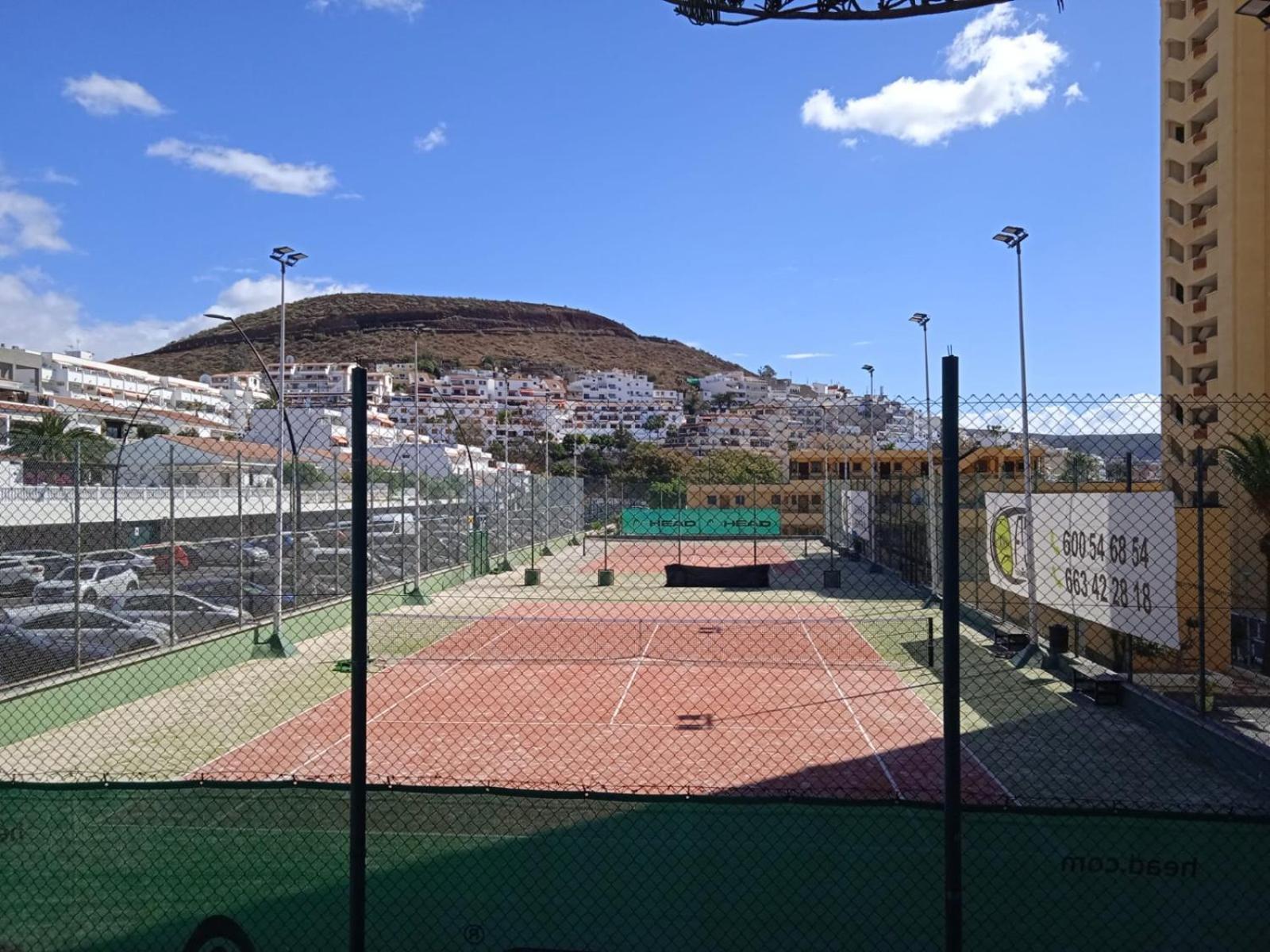 Firstline Apartment Los Cristianos Arona  Eksteriør bilde