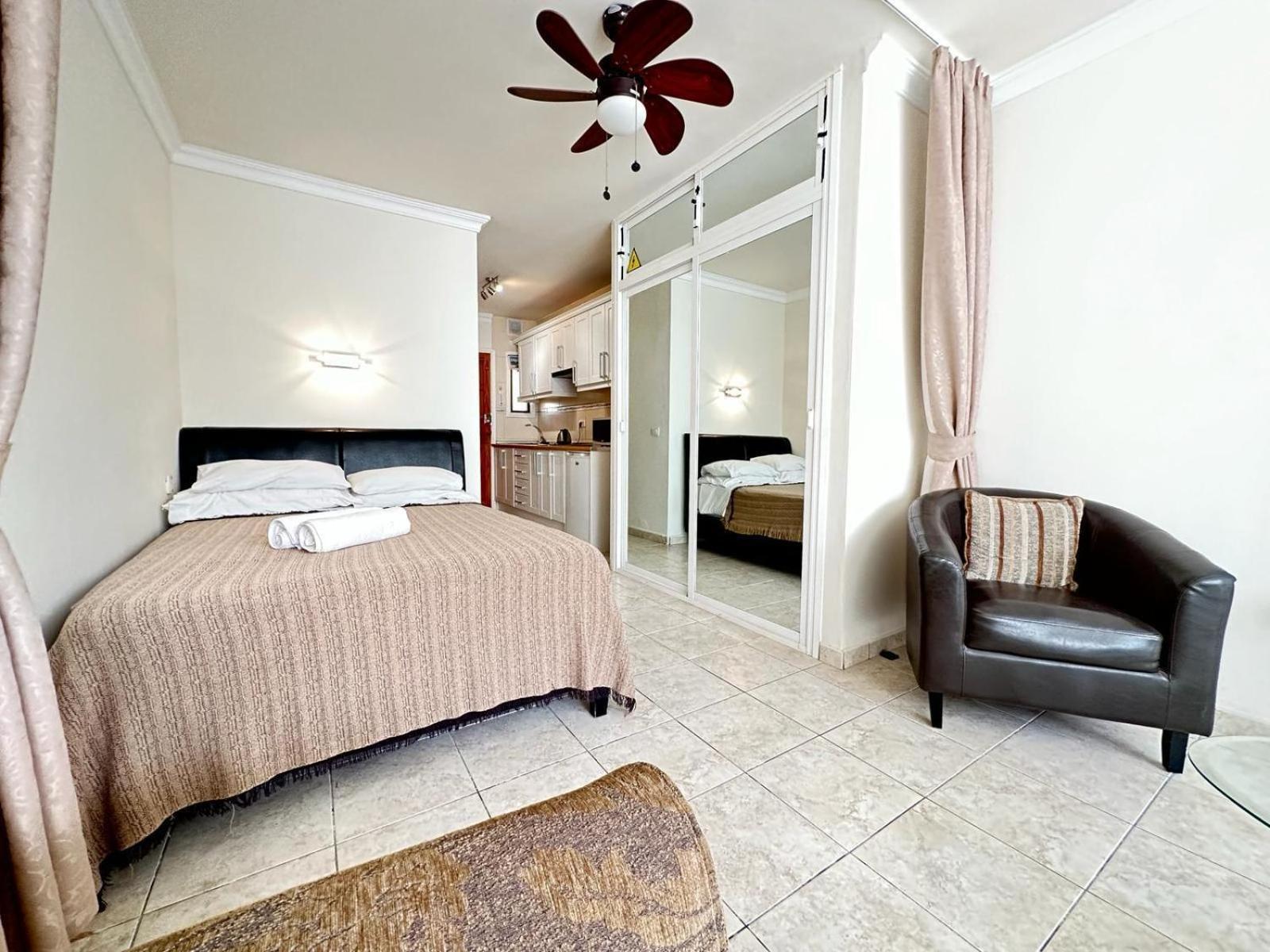 Firstline Apartment Los Cristianos Arona  Eksteriør bilde