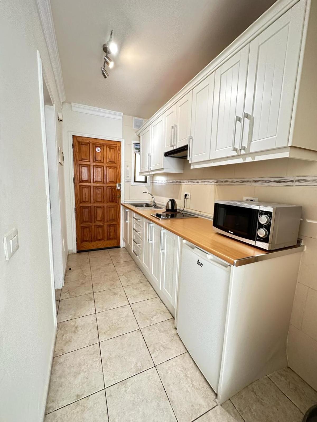 Firstline Apartment Los Cristianos Arona  Eksteriør bilde